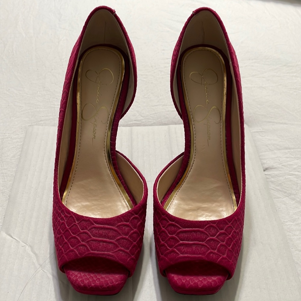 7.5 Jessica Simpson